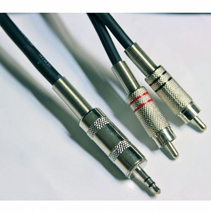 Citronic/Chord 3.5mm Stereo Mini Jack to 2 x RCA Plugs 3m 4 Citronic/Chord 3.5mm Stereo Mini Jack to 2 x RCA Plugs 3m - Image 2