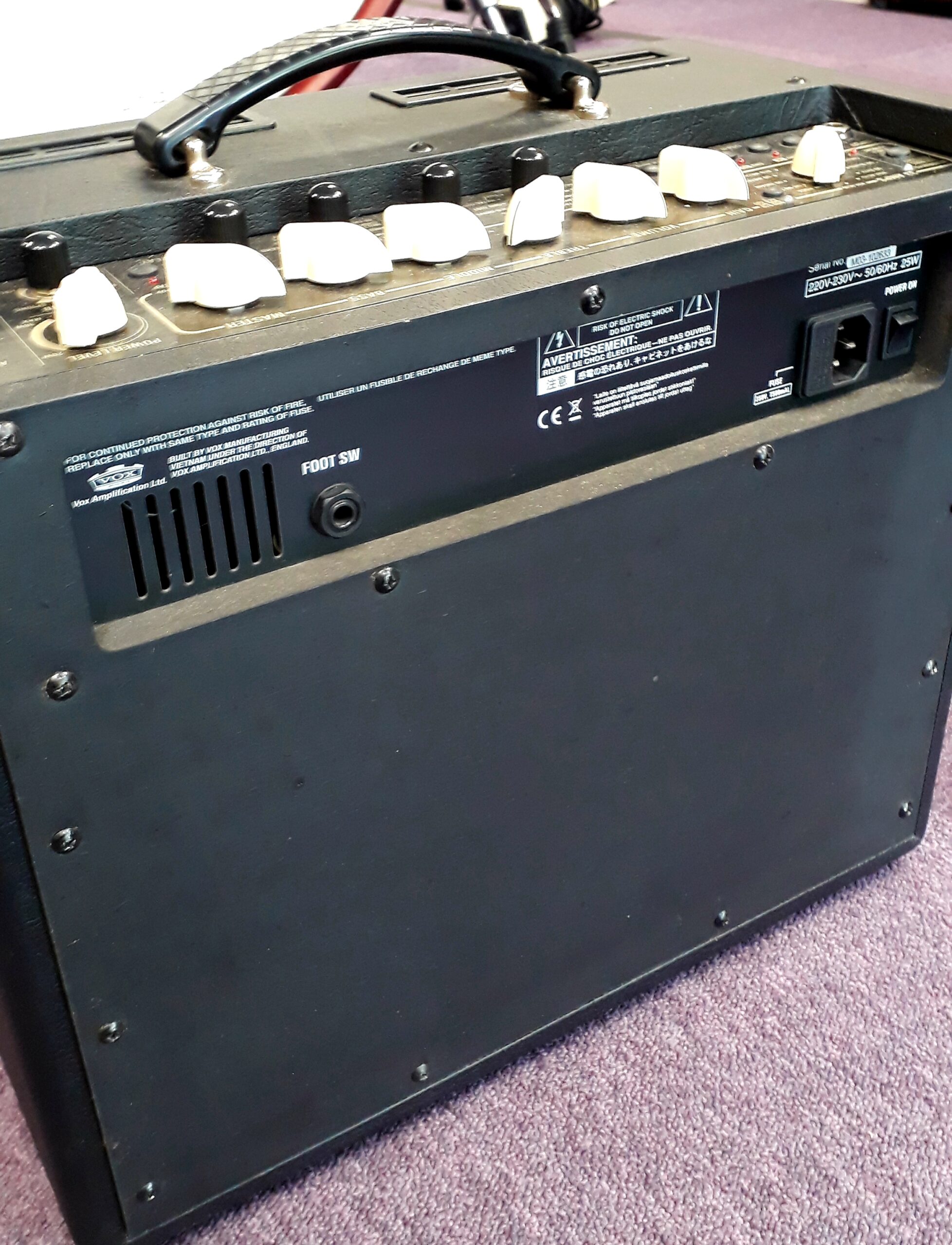 Vox Valvetronix VT20+ 20W Guitar Modeling Amp 9 Vox Valvetronix VT20+ 20W Guitar Modeling Amp - Image 7