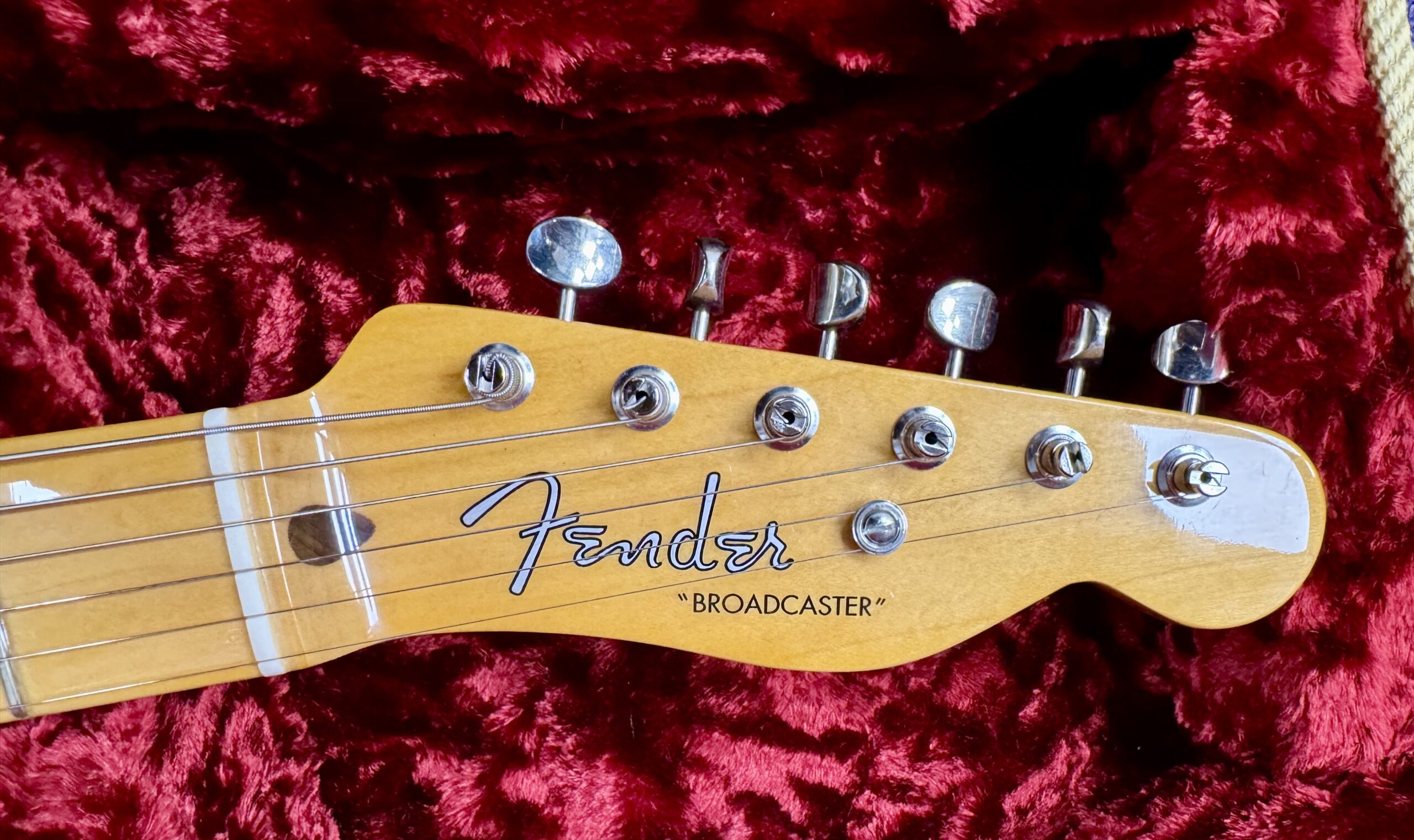 Fender 70th Anniversary USA Broadcaster MN Blonde inc Original Tweed Hard Case (2020) 4 Fender 70th Anniversary USA Broadcaster MN Blonde inc Original Tweed Hard Case (2020) - Image 2
