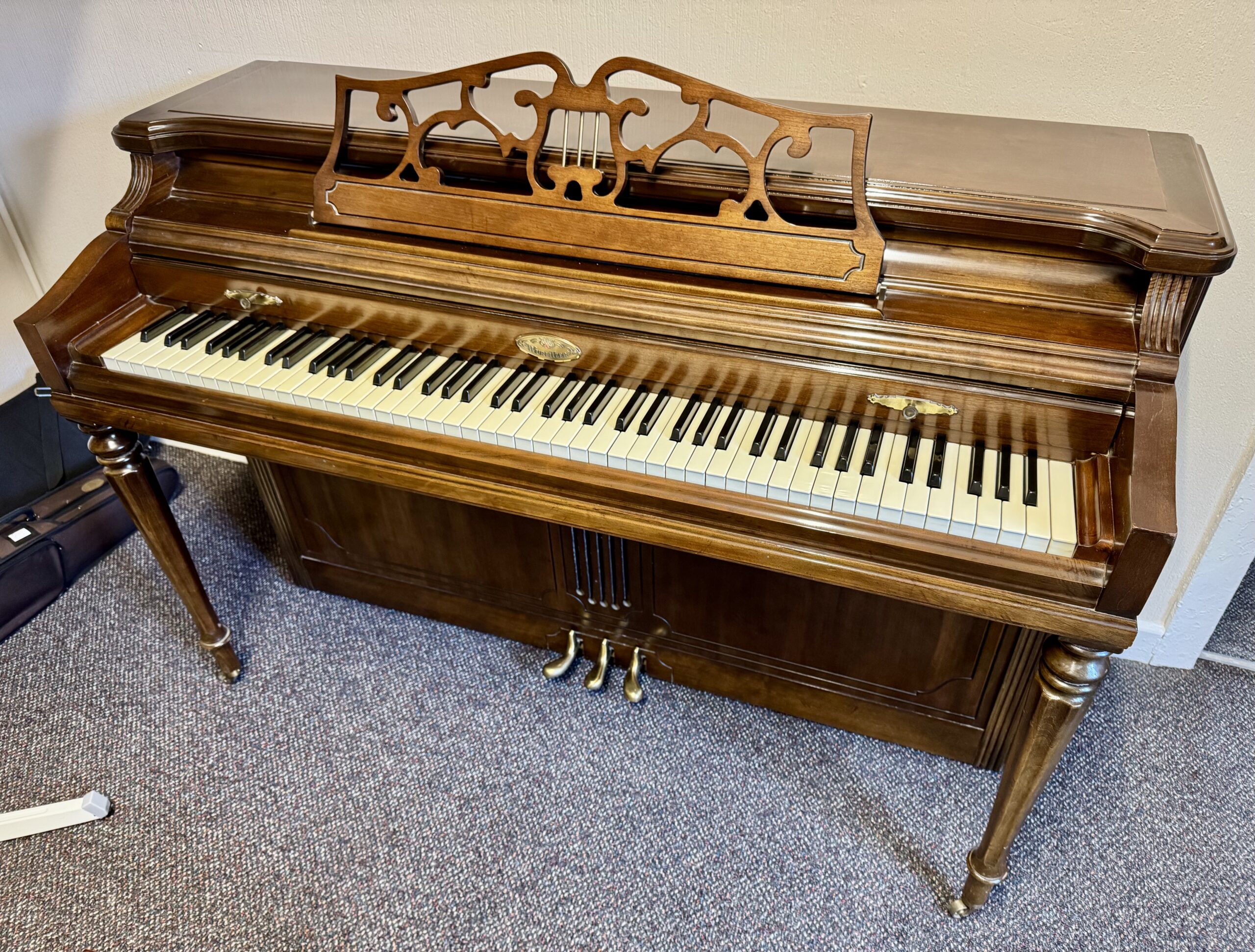 Wurlitzer F-087 Spinet Acoustic Piano inc Bench (c1980) 16 Wurlitzer F-087 Spinet Acoustic Piano inc Bench (c1980) - Image 14