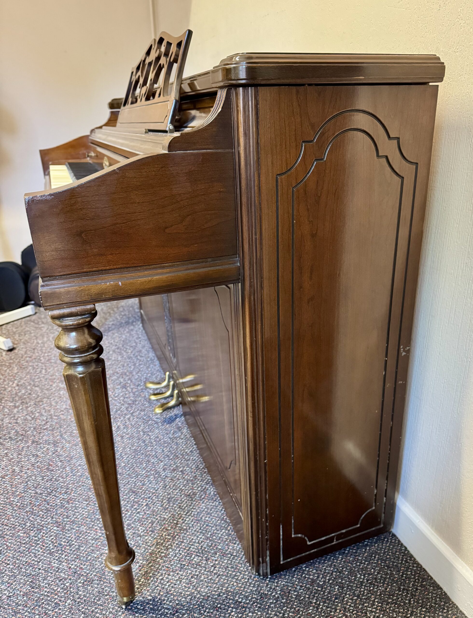Wurlitzer F-087 Spinet Acoustic Piano inc Bench (c1980) 12 Wurlitzer F-087 Spinet Acoustic Piano inc Bench (c1980) - Image 10