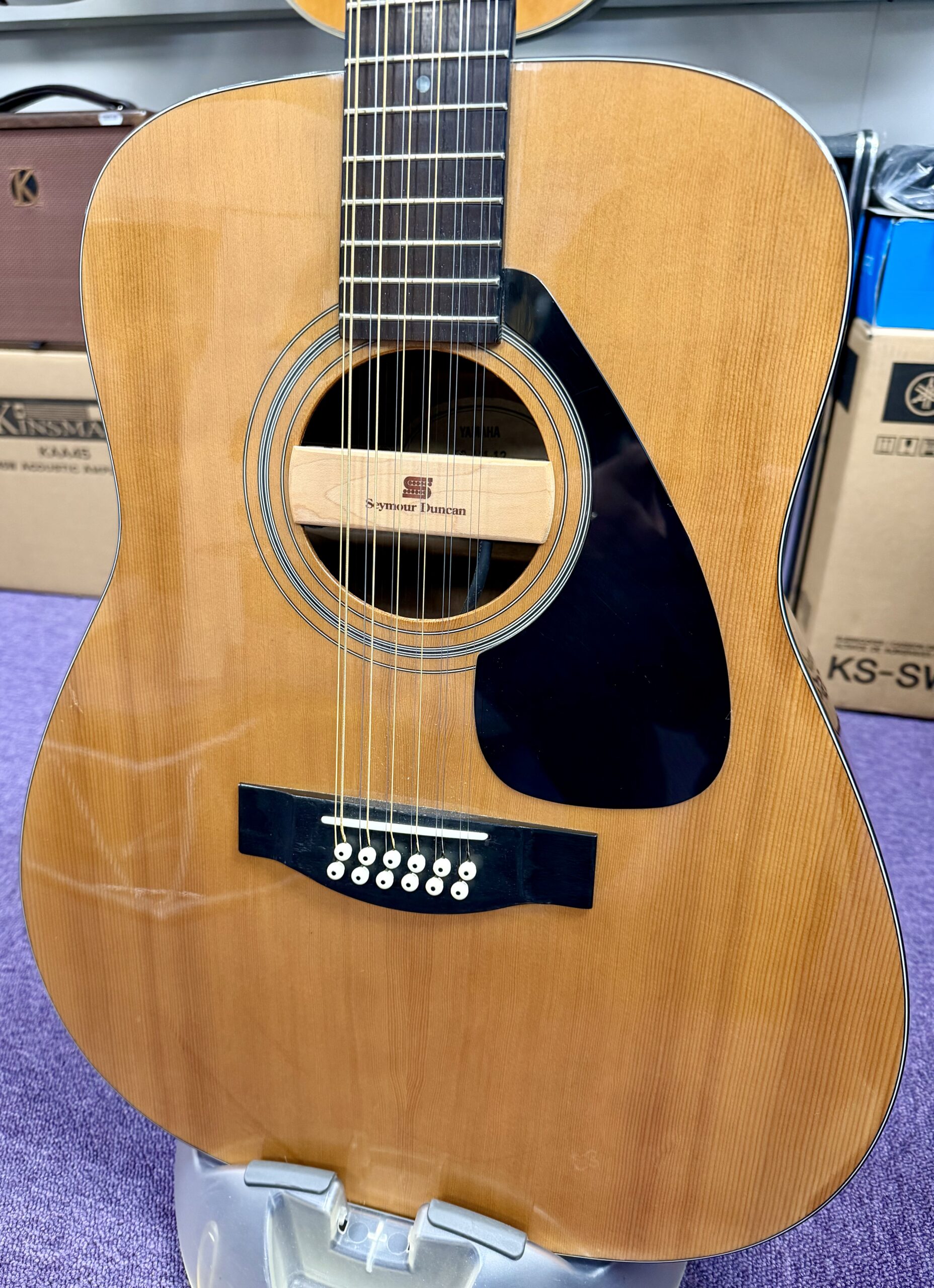 Yamaha FG-411-12 12 String Acoustic Guitar with Seymour Duncan 'Woody' Soundhole Pickup 3 Yamaha FG-411-12 12 String Acoustic Guitar with Seymour Duncan 'Woody' Soundhole Pickup