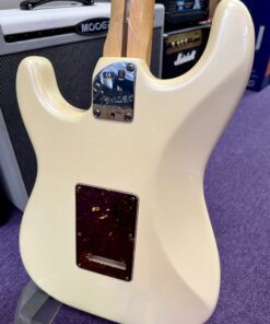 Fender American Deluxe Stratocaster Electric Guitar Olympic Pearl inc Hard Case (2011) 18 Fender American Deluxe Stratocaster Electric Guitar Olympic Pearl inc Hard Case (2011) - Image 7