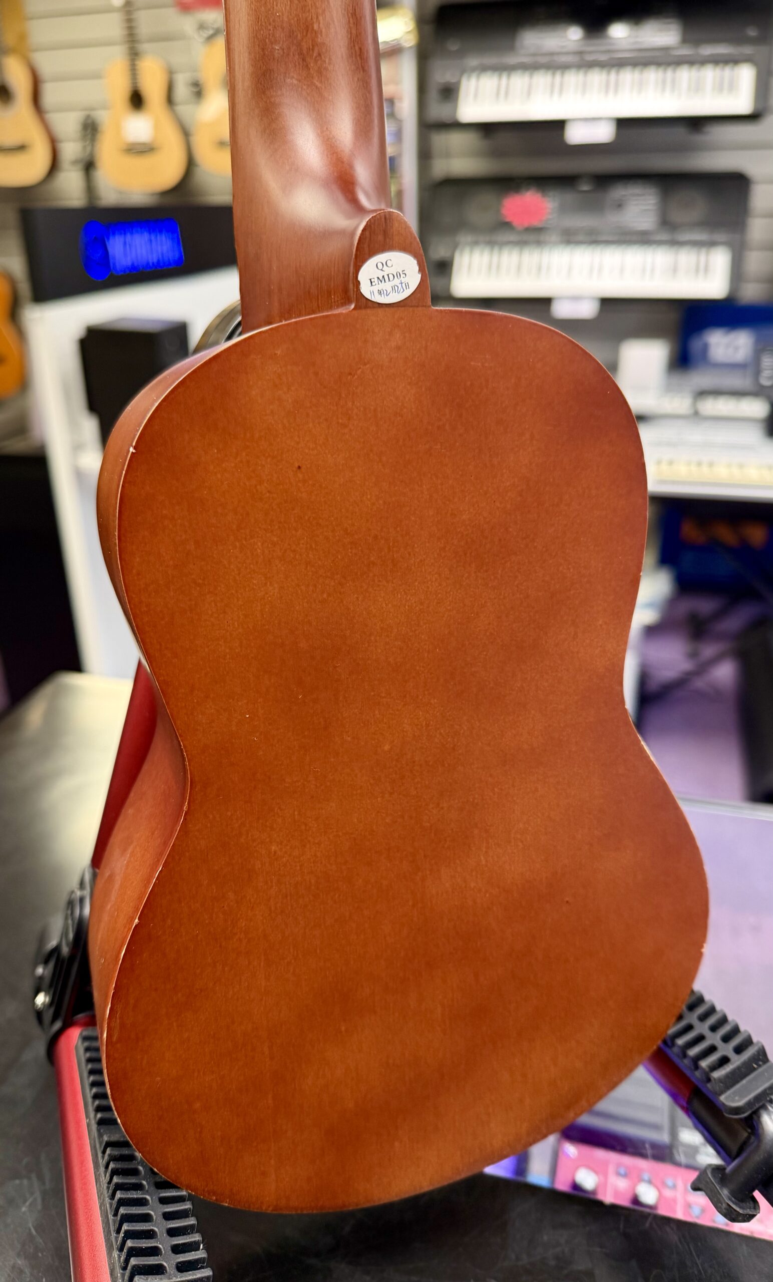 Stagg Soprano Ukulele Natural With Carry Bag 6 Stagg Soprano Ukulele Natural With Carry Bag - Image 4