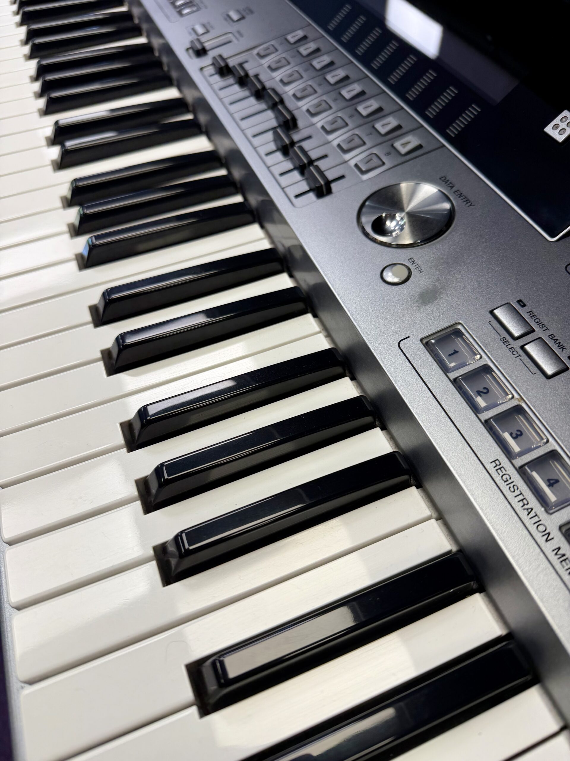 Yamaha Tyros 5 61 Key Digital Arranger Workstation Keyboard 13 Yamaha Tyros 5 61 Key Digital Arranger Workstation Keyboard - Image 11