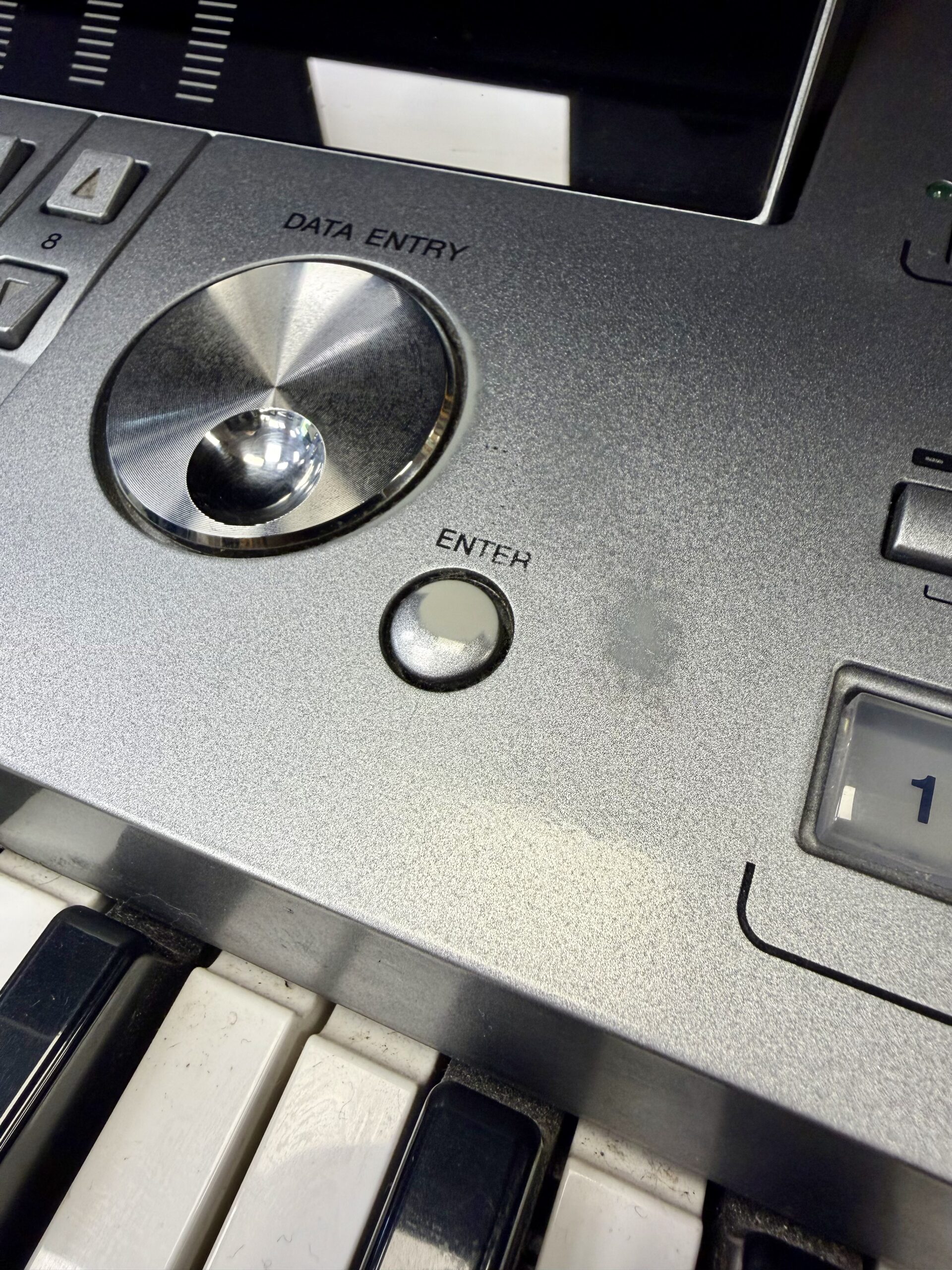 Yamaha Tyros 5 61 Key Digital Arranger Workstation Keyboard 14 Yamaha Tyros 5 61 Key Digital Arranger Workstation Keyboard - Image 12