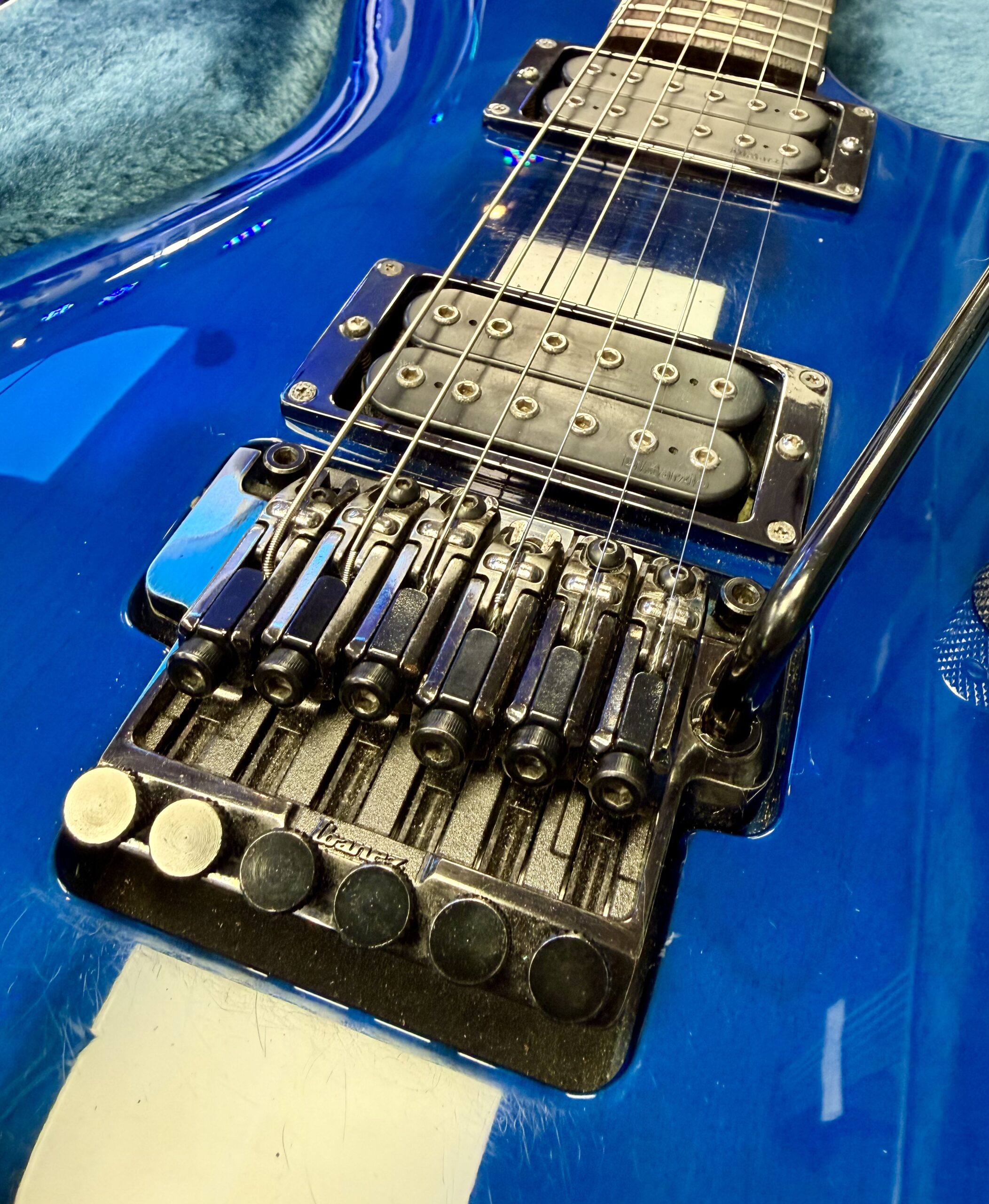 Ibanez JS1000 'Joe Satriani' Prestige Burnt Transparent Blue Inc Ibanez Hardshell Case (MIJ 2003) 5 Ibanez JS1000 'Joe Satriani' Prestige Burnt Transparent Blue Inc Ibanez Hardshell Case (MIJ 2003) - Image 3