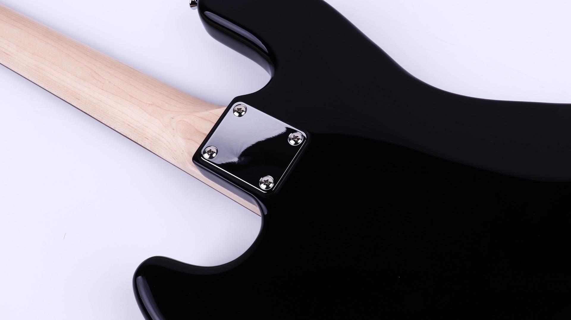 Gould Jefferson Jazz Style Electric Bass Guitar Black 10 Gould Jefferson Jazz Style Electric Bass Guitar Black - Image 8