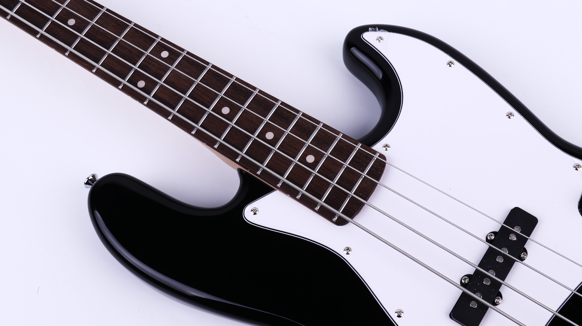 Gould Jefferson Jazz Style Electric Bass Guitar Black 6 Gould Jefferson Jazz Style Electric Bass Guitar Black - Image 4