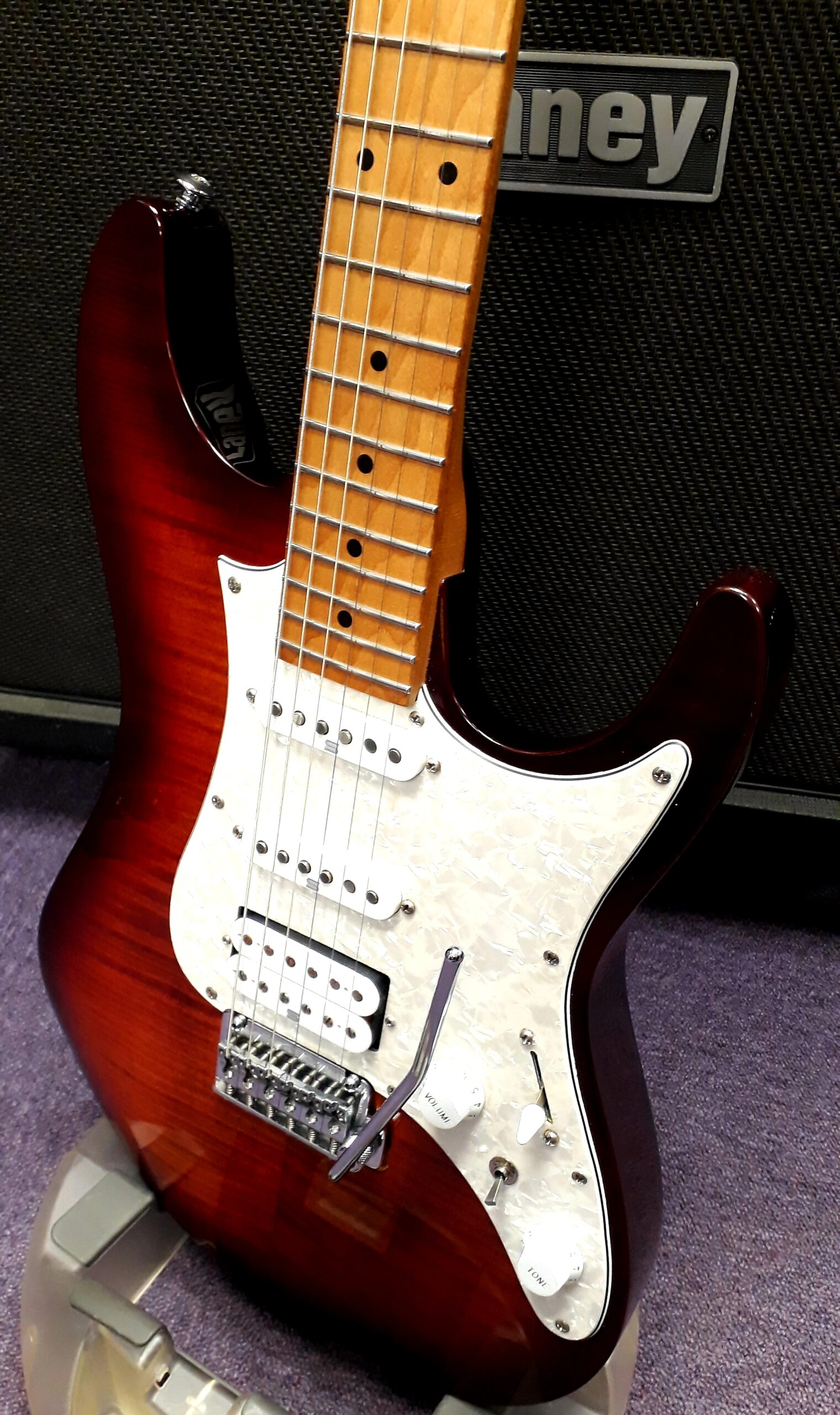 Ibanez AZ-224F Premium Series Electric Guitar Brown Topaz Burst inc Gig Bag (2017) 5 Ibanez AZ-224F Premium Series Electric Guitar Brown Topaz Burst inc Gig Bag (2017) - Image 3