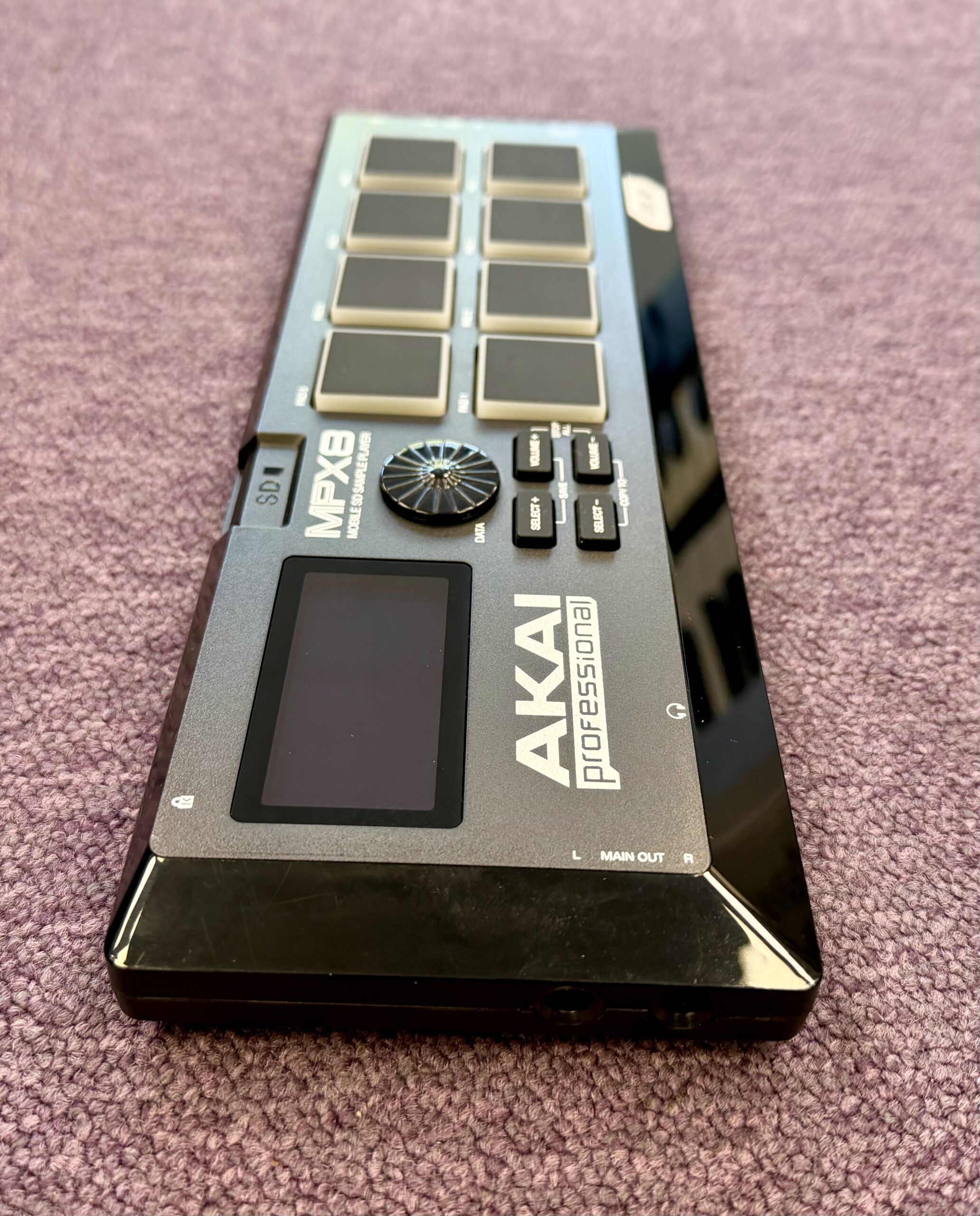 Akai Professional MPX8 SD Sample Pad Controller 5 Akai Professional MPX8 SD Sample Pad Controller - Image 3